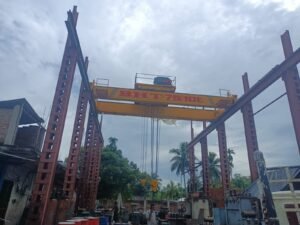 7.5‑10‑Ton Cranes Side by Side